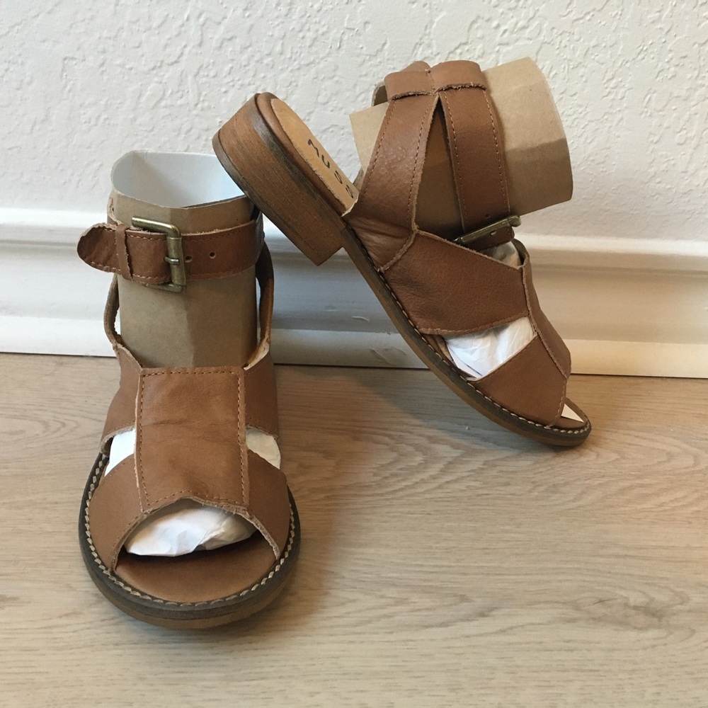 Musse & Cloud Sandals